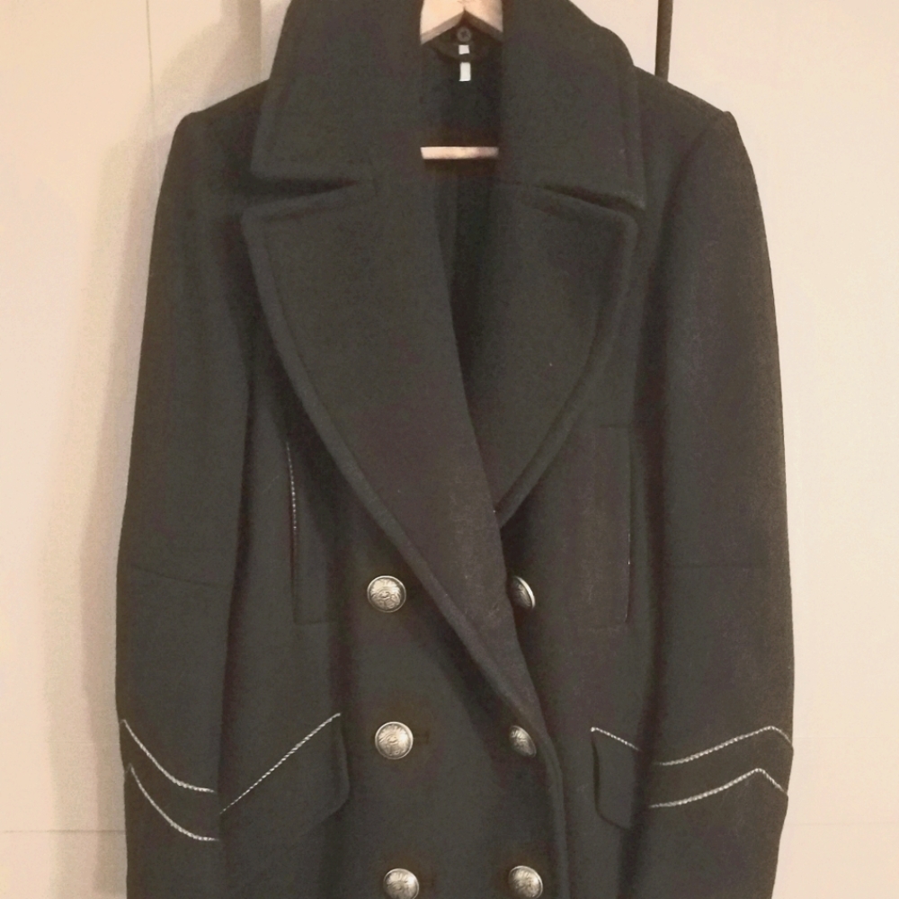 Free People, Pea Coat  S/P fits 4-6 Warm & Cozy!